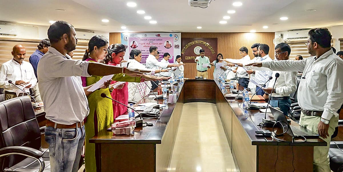 Chaibasa News : स्वच्छता विभाग का ‘चुप्पी तोड़ो, स्वस्थ्य रहो’ कार्यक्रम 11 जून तक चलेगा