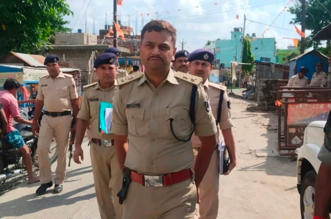 नाका पर पुलिस व्यवस्था का एसपी ने जिया जायजा