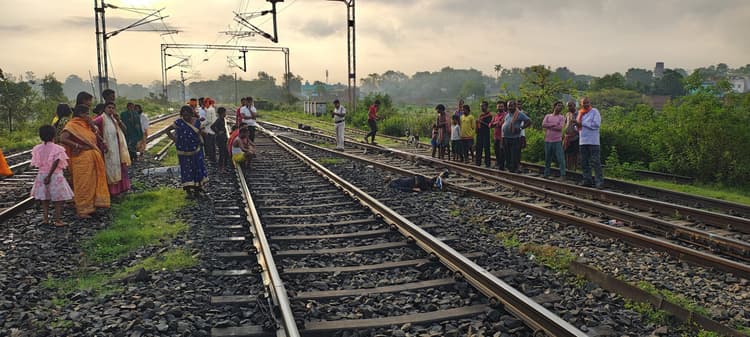 Dhanbad News: रेलवे ट्रैक पर मिला चंद्रपुरा के युवक का शव