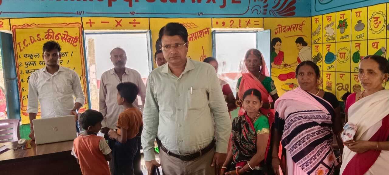 विशेष अभियान के दौरान चार दिन में बने लगभग 4200 आयुष्मान कार्ड