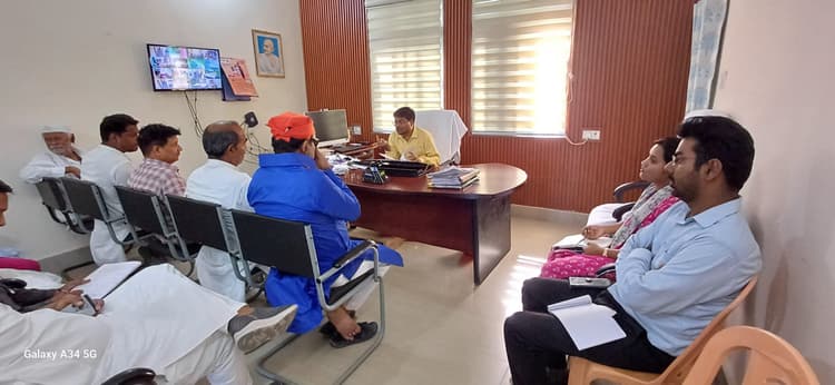 Motihari: आपूर्ति से संबंधित अनुश्रवण समिति की हुई बैठक