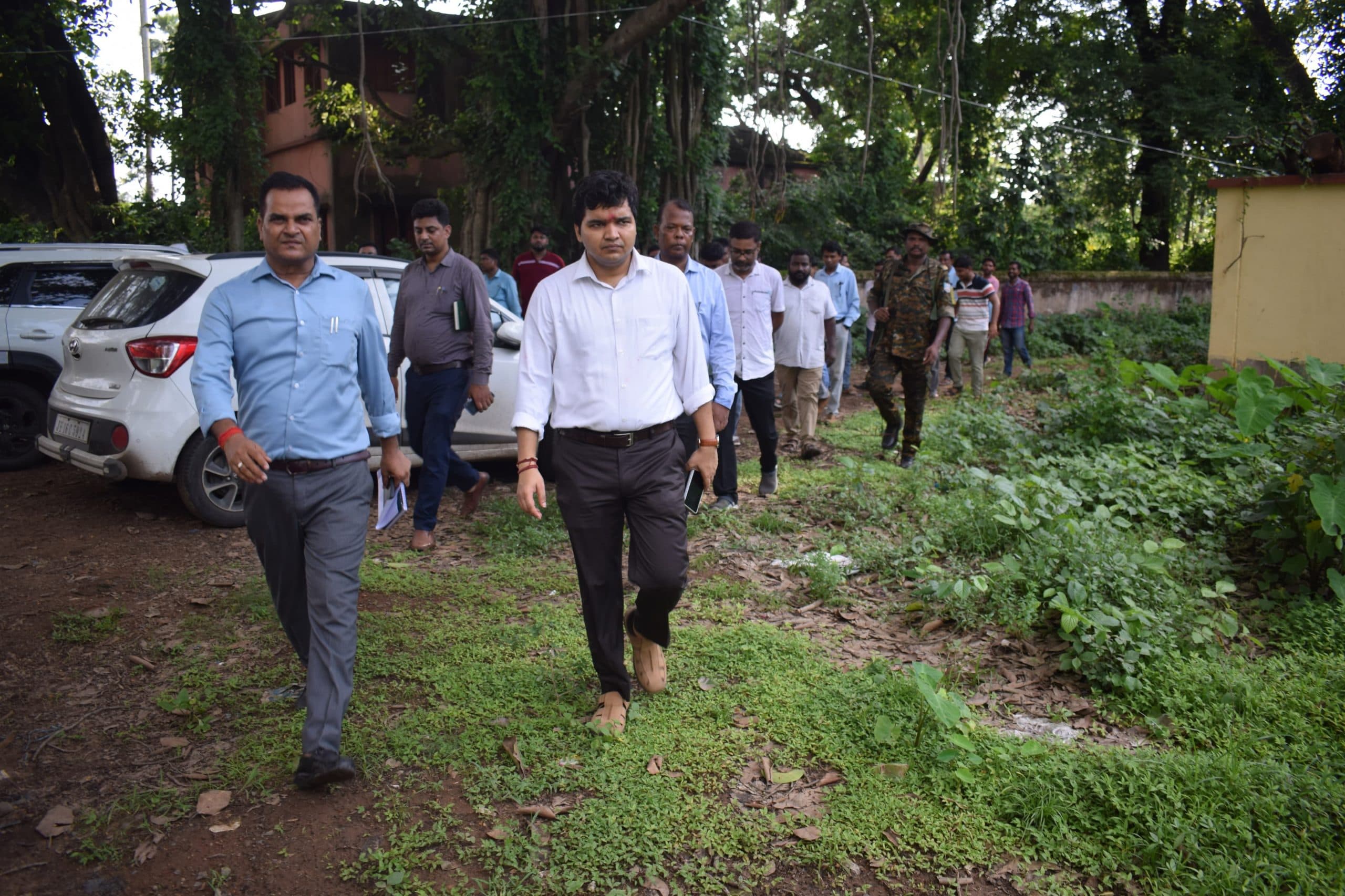 कार्यालय अवधि में पंचायत भवन बंद नहीं रखें : डीसी