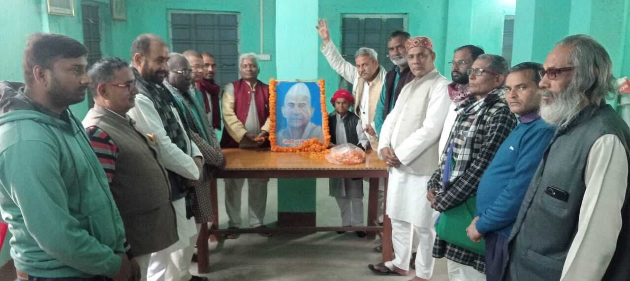 समाजवाद के प्रखर प्रहरी और आजादी के अग्रदूत थे चौधरी चरण सिंह