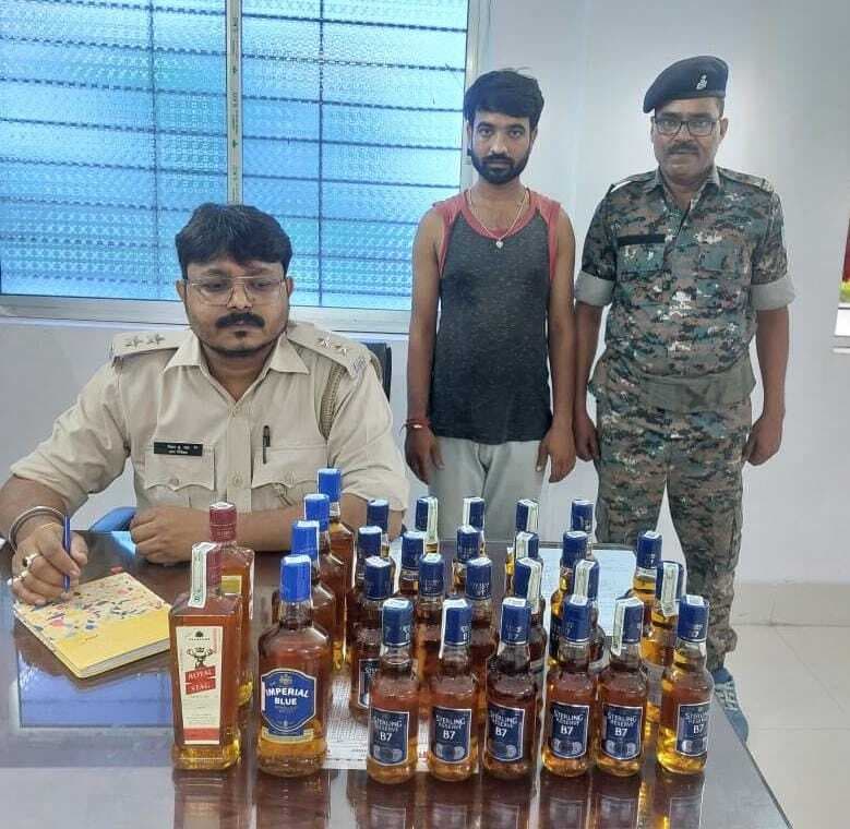 छह लीटर अवैध विदेशी शराब जब्त, एक गिरफ्तार