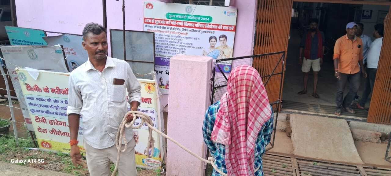 Deoghar news : लड़के की हत्या के मामले में पुलिस ने आरोपी को गिरफ्तार कर भेजा जेल