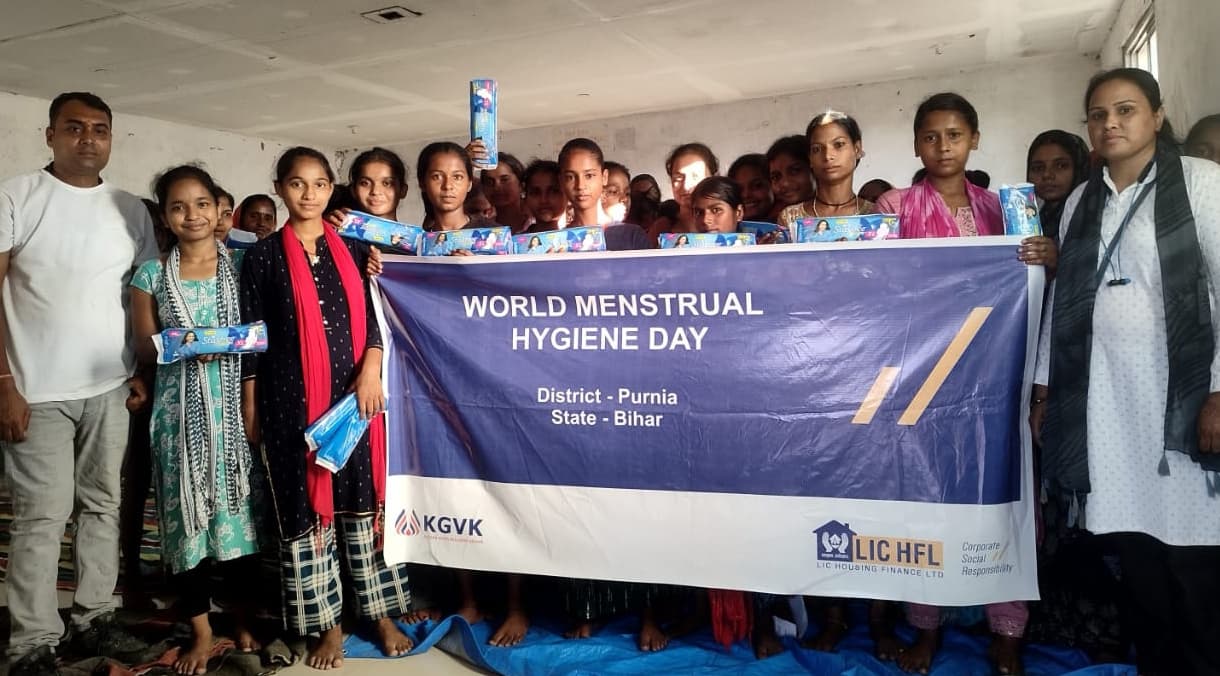 मासिक धर्म स्वच्छता दिवस  पर शिविर में हाइजीन पर किया जागरूक