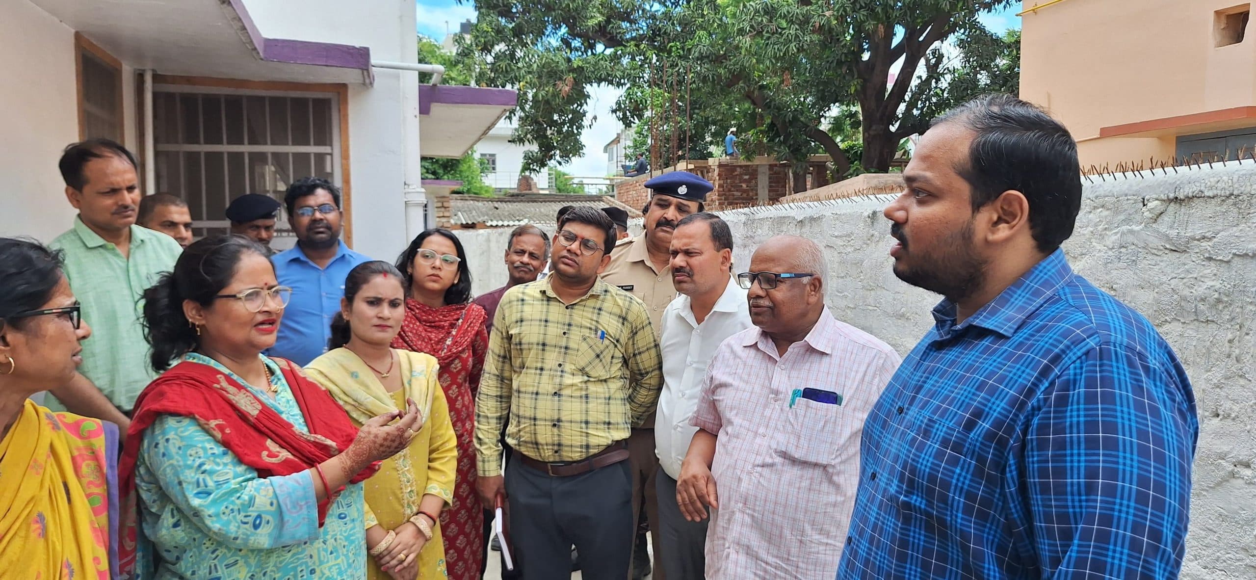 नियमित रूप से चिकित्सीय सुविधा उपलब्ध कराने का सीएस को निर्देश