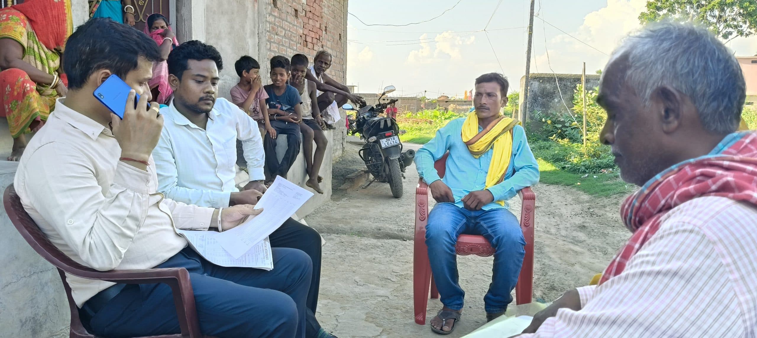 ग्रामीण बैंक से 1.27 लाख रुपए की फर्जी निकासी मामले की जांच