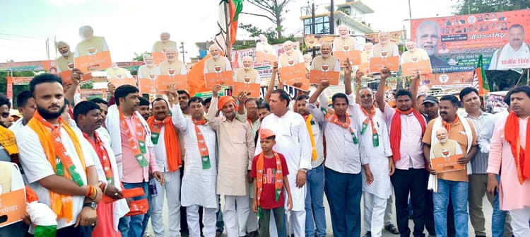 sasaram News : पीएम मोदी की सभा में समय से पहुंचने की अपील, तैयारी पूरी