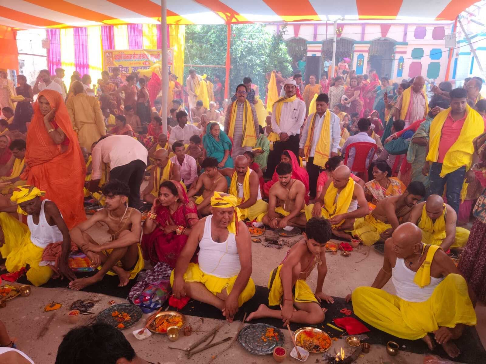 Madhubani News : आज होत जनेउआ कुंवर सब के, ललन सब के हो कुंवर सब के........