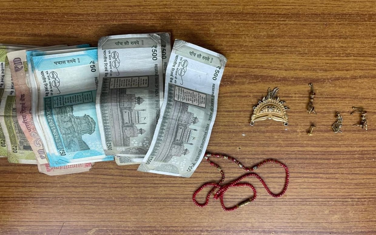 Gaya News : उपरडीह मुहल्ले में हुई चोरी की घटना में शामिल तीन नाबालिग गिरफ्तार