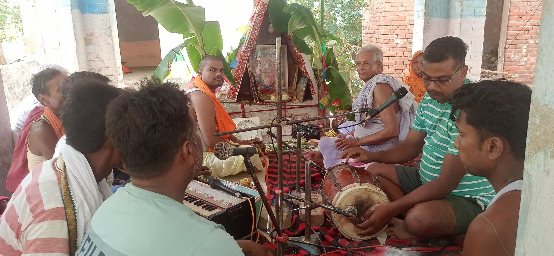 Madhubani News : अष्टयाम संकीर्तन महायज्ञ से भक्तिमय बना माहौल