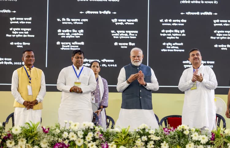 विकसित राष्ट्र के लिए बंगाल का विकास आवश्यक : मोदी