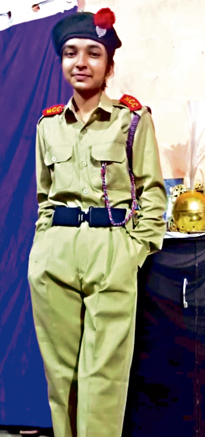 Bokaro News : एनसीसी कैंप में हजारीबाग गयी मुखिया पुत्री की बिगड़ी तबीयत, अस्पताल में मौत