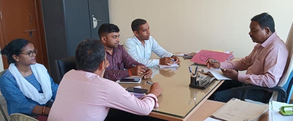 पुरानी योजनाओं को बंद करने का निर्देश