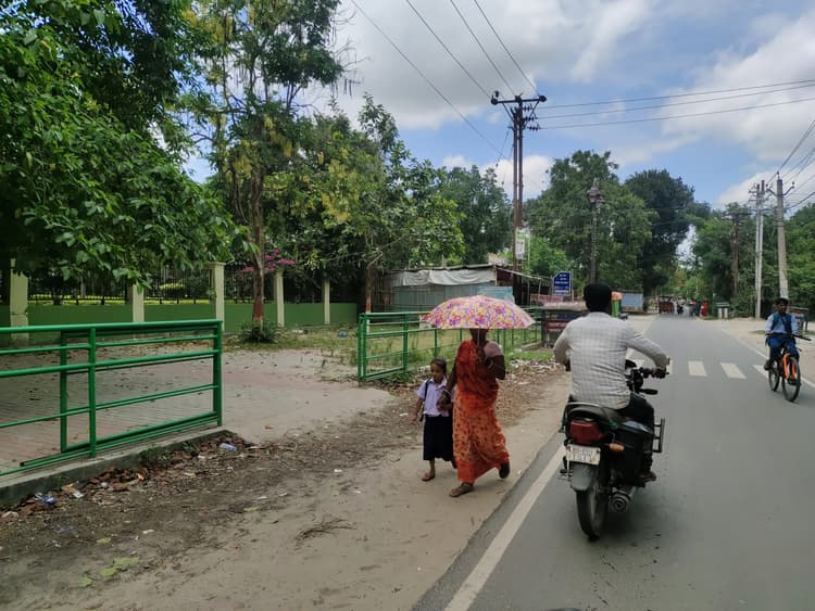 तेज धूप व गर्मी से जनजीवन हो रहा प्रभावित