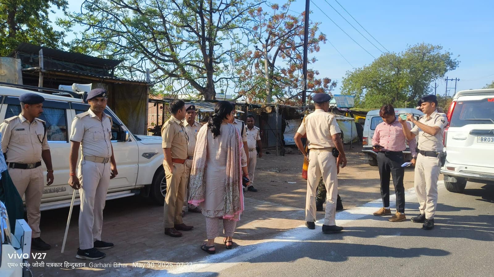 प्रधानमंत्री की सभा को लेकर प्रशासन ने बंद कराया गड़हनी बाजार