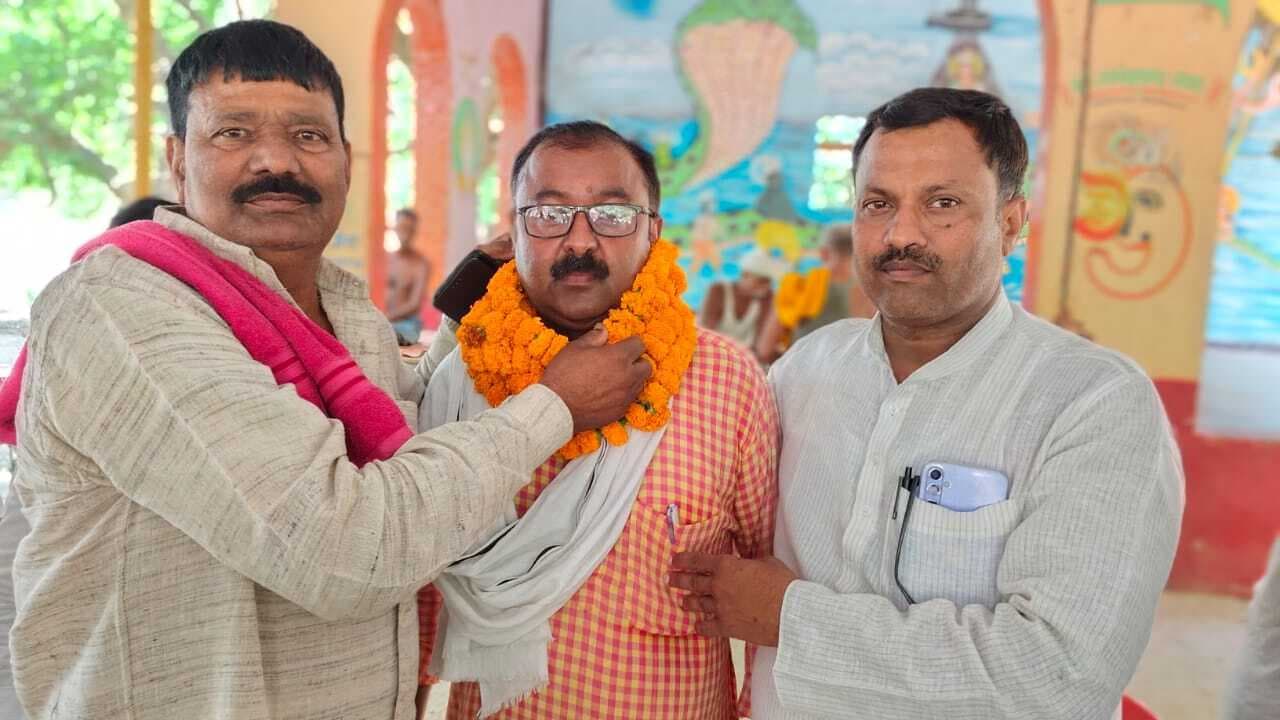 विजयीपुर राजद के प्रखंड अध्यक्ष  बने धर्मेंद्र मांझी