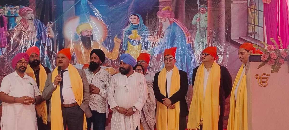 जिला व सत्र न्यायाधीश ने गुरुद्वारा में शीश नवा लिया आशीष