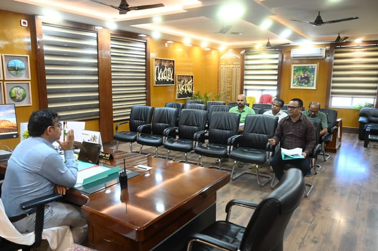 अतिरिक्त डे-बोर्डिंग प्रशिक्षण केंद्र की आवश्यकता को लेकर पुन: करें पत्राचार : डीसी