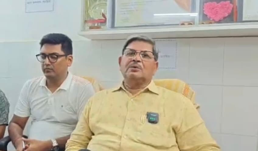 गंभीर रोग से ग्रसित रेफर मरीज का कराया जायेगा पटना में इलाज: सिविल सर्जन