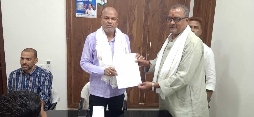 Madhubani News : कांग्रेस के पूर्व अध्यक्षों की बैठक में मिथिला की मुद्दों को उठाने पर जोर