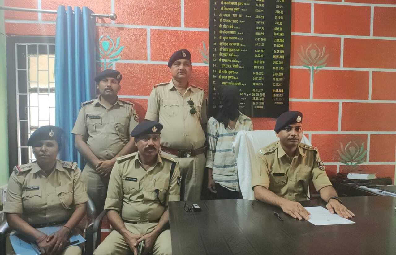 Samastipur News:व्यवसायी से लूटपाट व गोलीबारी में आठ बदमाश थे शामिल, एक गिरफ्तार