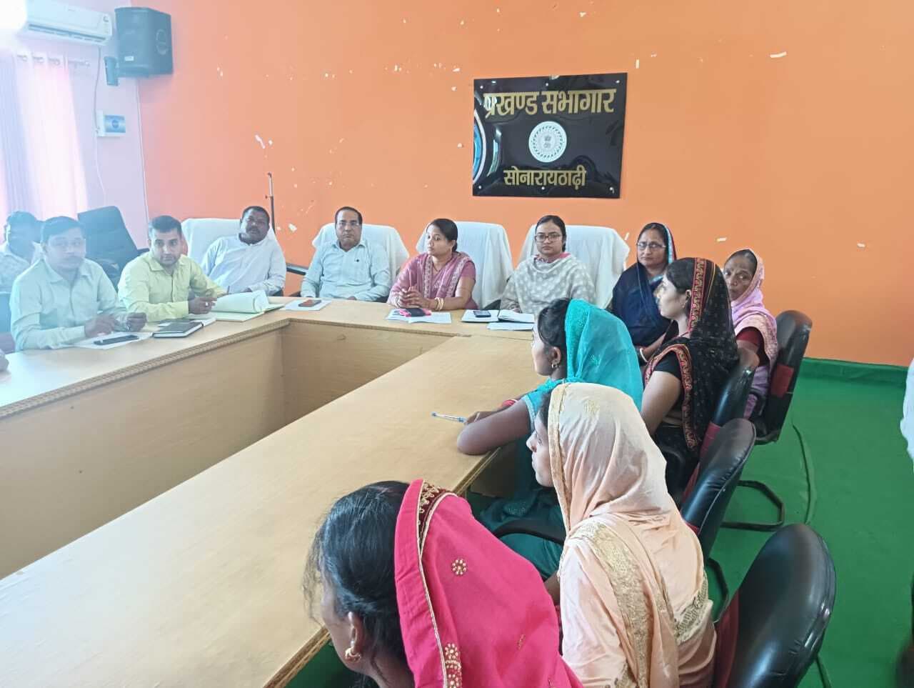 पंसस की बैठक में सदस्यों ने उठाया पेयजल संकट का मुद्दा