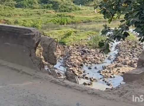 दुर्घटना को आमंत्रण दे रहा सुंदरनदी पलहारपुर का जर्जर पुल