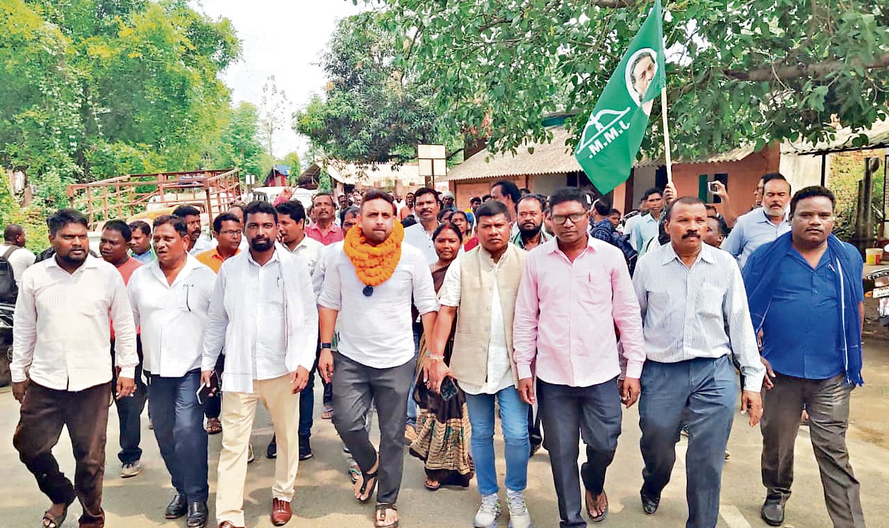 East Singhbhum News : आदिवासियों को दिग्भ्रमित कर रहे बाबूलाल, रघुवर व चंपाई - कुणाल षाड़ंगी