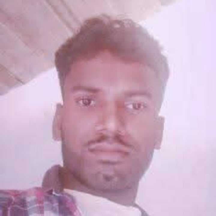 Dhanbad News : ससुराल जा रहे बाइक सवार को अवैध बालू लदे ट्रैक्टर ने रौंदा, मौत