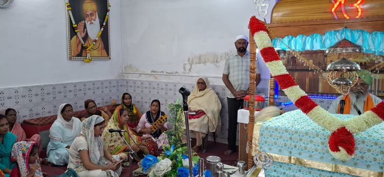 Bokaro News : करगली बाजार के गुरुद्वारा में मना गुरु अर्जुन देव जी का शहीदी दिवस