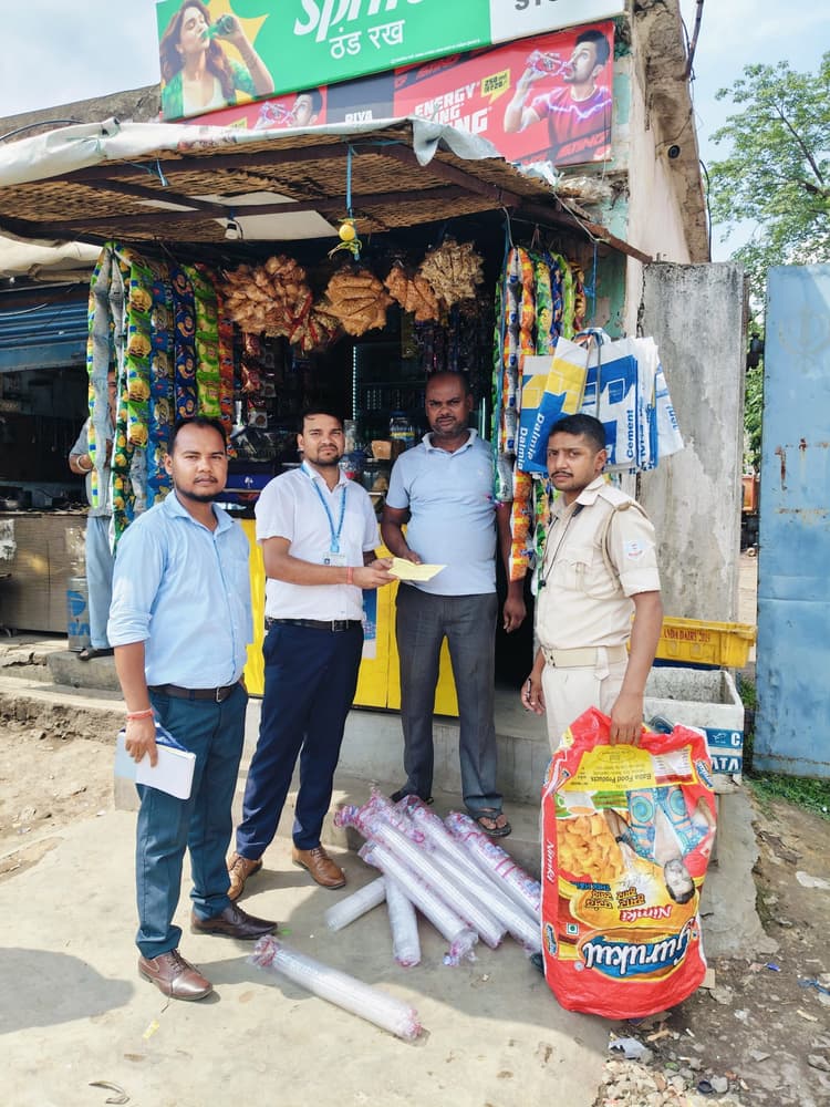 मानगो में तीन किलो प्लास्टिक जब्त, निगम ने वसूला 3 हजार जुर्माना