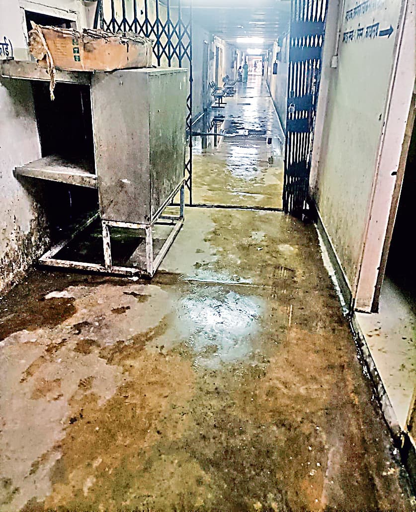 Ranchi News : जलजमाव वाले स्थलों को चिह्नित कर रहा रिम्स प्रबंधन