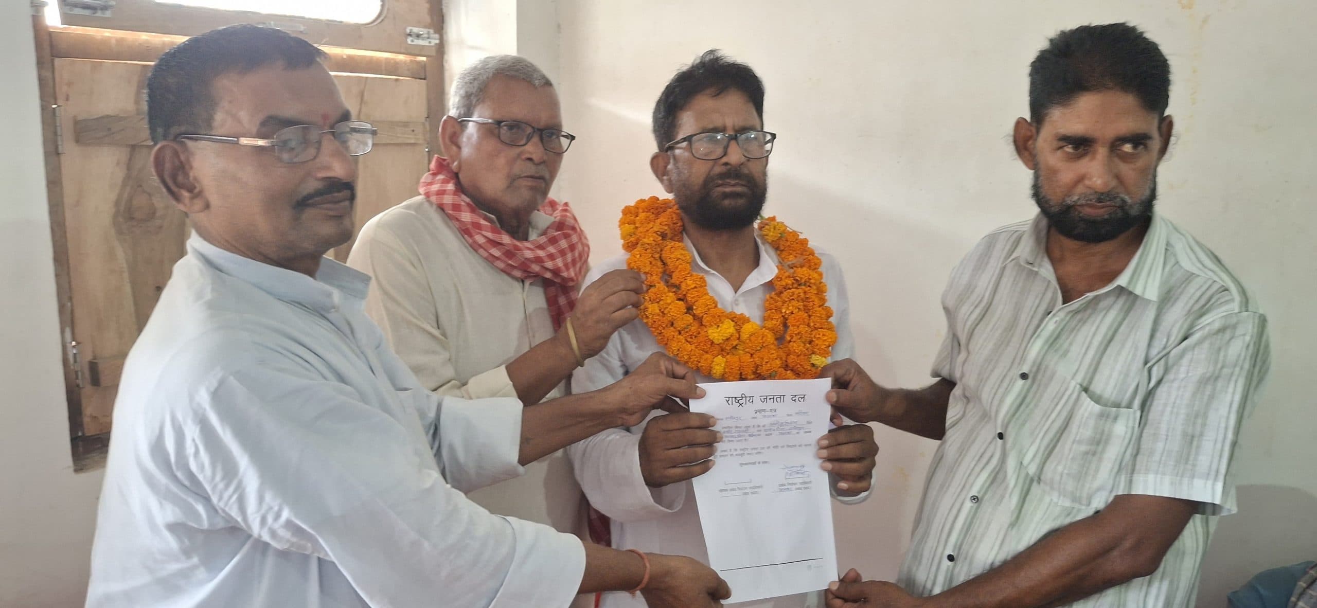 फलका प्रखंड से दूसरी बार सर्वसम्मति से राजद अध्यक्ष बने अनिसूर रहमान