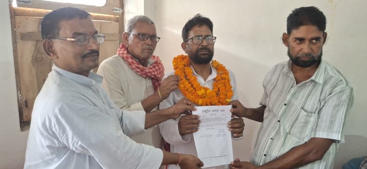 फलका प्रखंड से दूसरी बार सर्वसम्मति से राजद अध्यक्ष बने अनिसूर रहमान