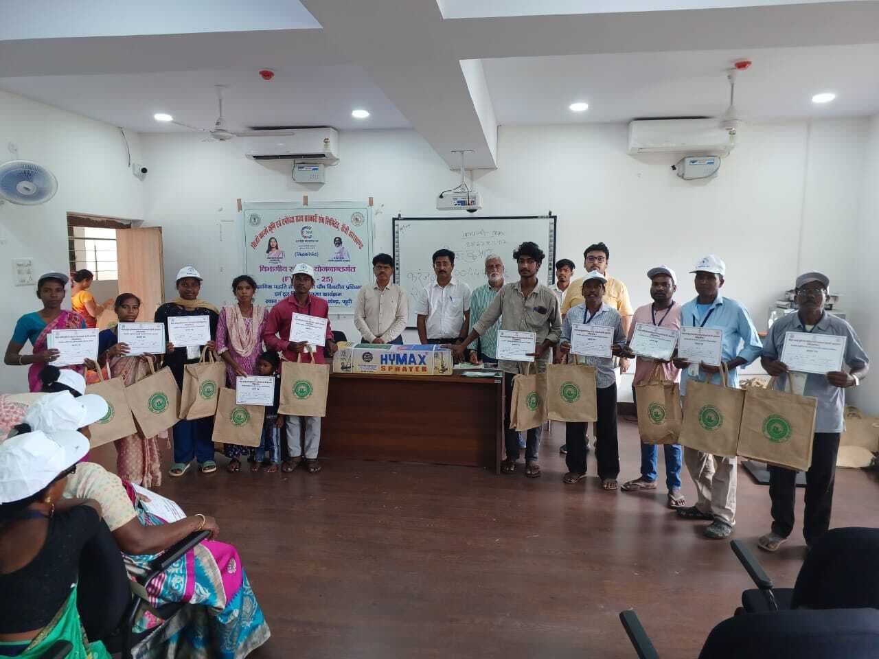 Ranchi News : 125 किसानों को दिया गया लाह की वैज्ञानिक खेती का प्रशिक्षण