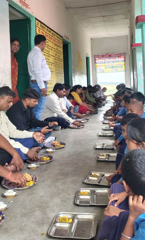 Aurangabad News : समुदाय का सहयोग मिलने से समृद्ध होगा विद्यालय : डीपीओ