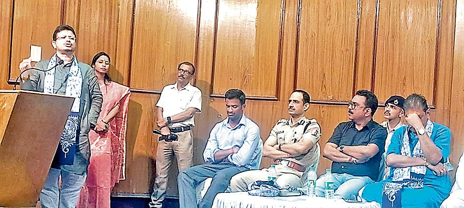 नियुक्ति प्रक्रिया से कोई नेता जुड़ा, तो होगी कार्रवाई : ऋतब्रत