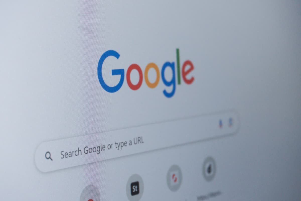 Google ने 10 साल बाद बदल डाला अपना Logo, जानिए क्या है खास