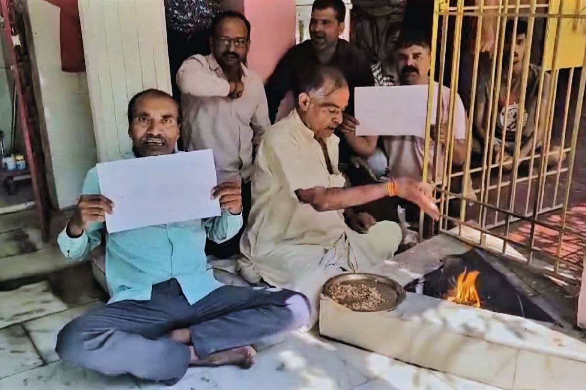 Video: पीएम मोदी के नाम पर हवन, पाकिस्तान पर एयर स्ट्राइक के बाद पटना में गूंजा जयकारा