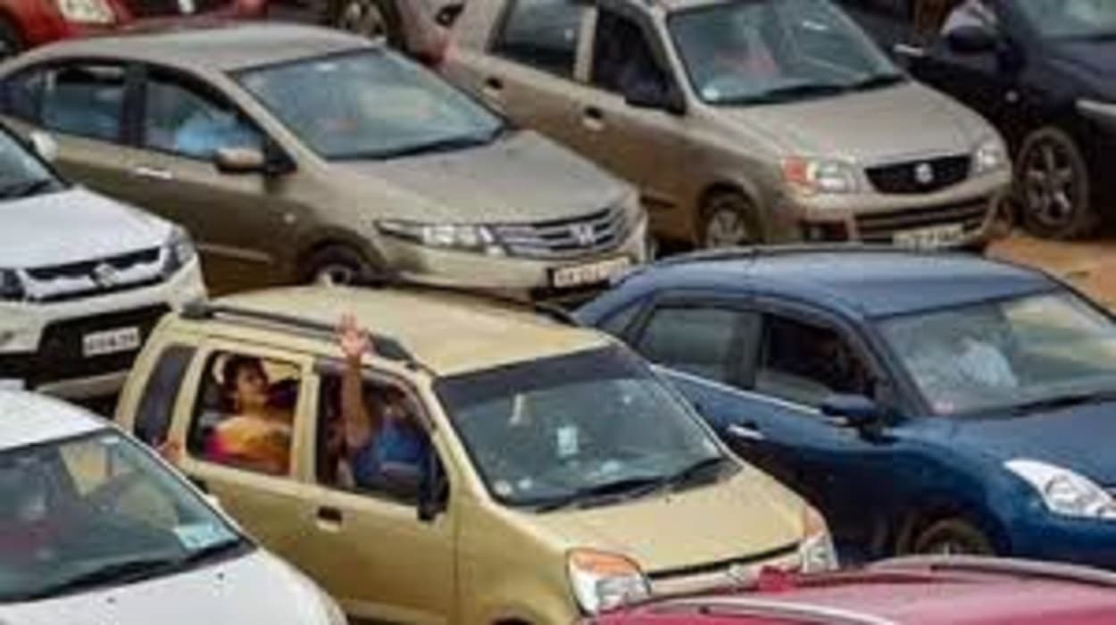 Vehicle in Bihar: बिहार में चलती रहेगी 15 साल से अधिक पुरानी गाड़ियां, बस करना होगा ये काम