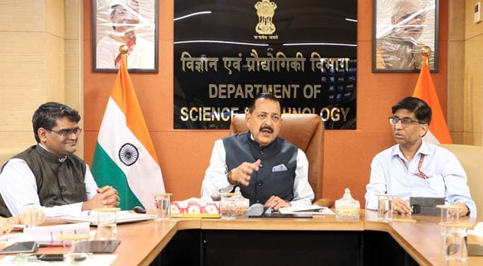 Innovation: आर्टिफिशियल इंटेलिजेंस का प्रयोग कर डीप टेक में अग्रणी स्थान हासिल कर सकता है भारत