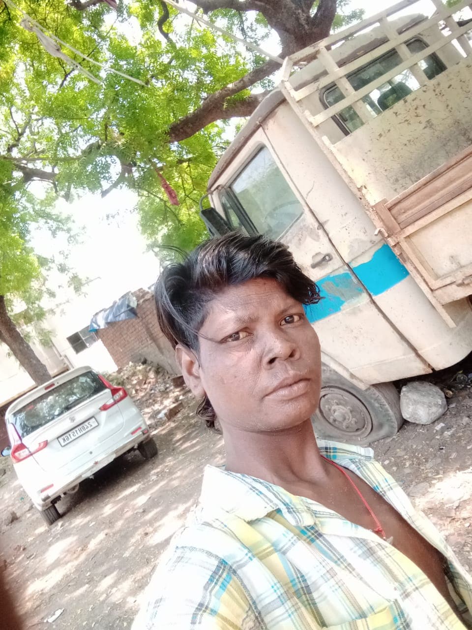 Bagbeda Accident : पानी का पाइप लाइन बिछाने के दौरान मिट्टी के मलवा में दबे दो मजदूर, एक की मौत