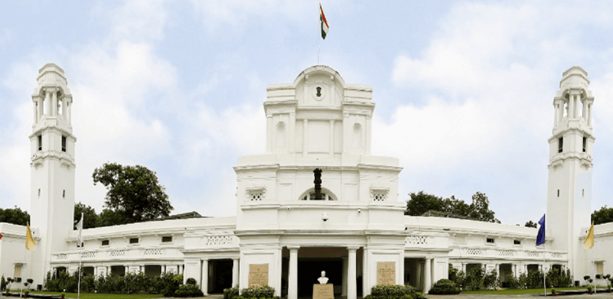 Delhi Vidhan Sabha: अब दिल्ली विधानसभा परिसर में लगेगी सावरकर की तस्वीर