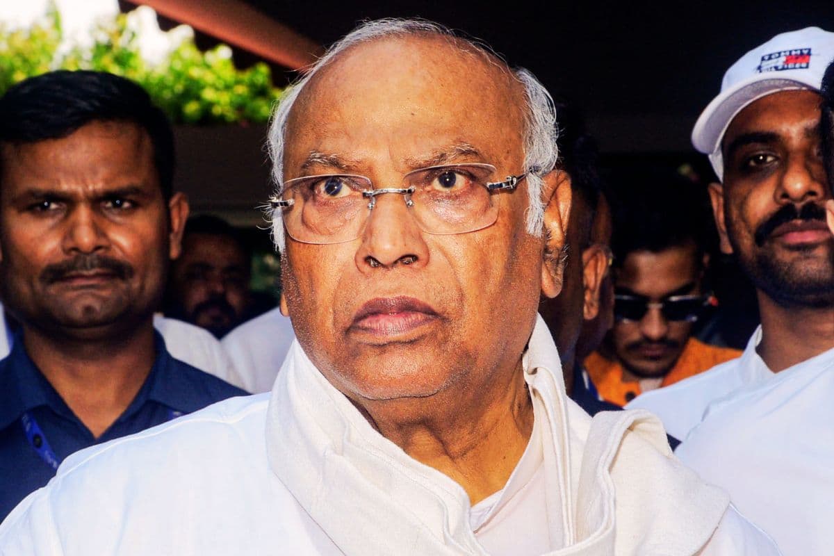 जनगणना में ‘सरना’ धर्म कोड के विकल्प की कांग्रेस अध्यक्ष मल्लिकार्जुन खरगे ने की मांग