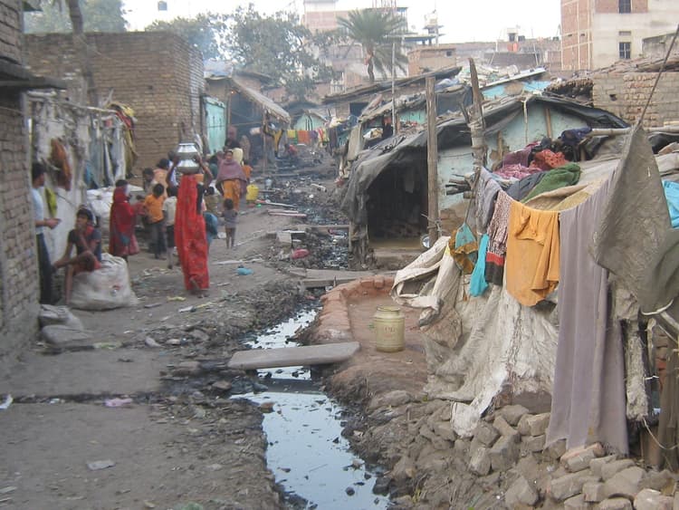 Bihar News : बिहार में फर्जी स्लम दिखाकर केंद्र सरकार से ले लिए 49 करोड़, निगरानी थाने में केस दर्ज