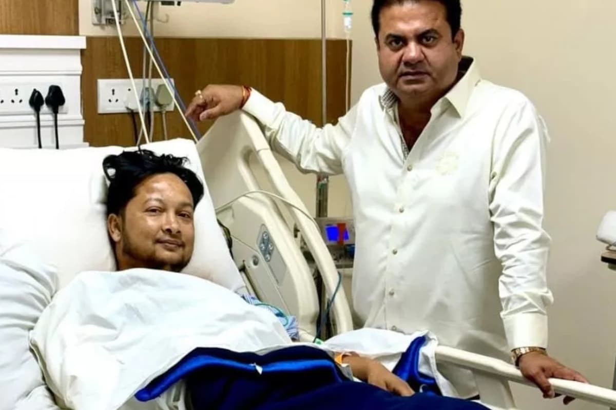 Indian idol विनर पवनदीप राजन की अस्पताल से पहली तसवीर आई सामने, सिंगर की हालत देख आंखें होंगी नम