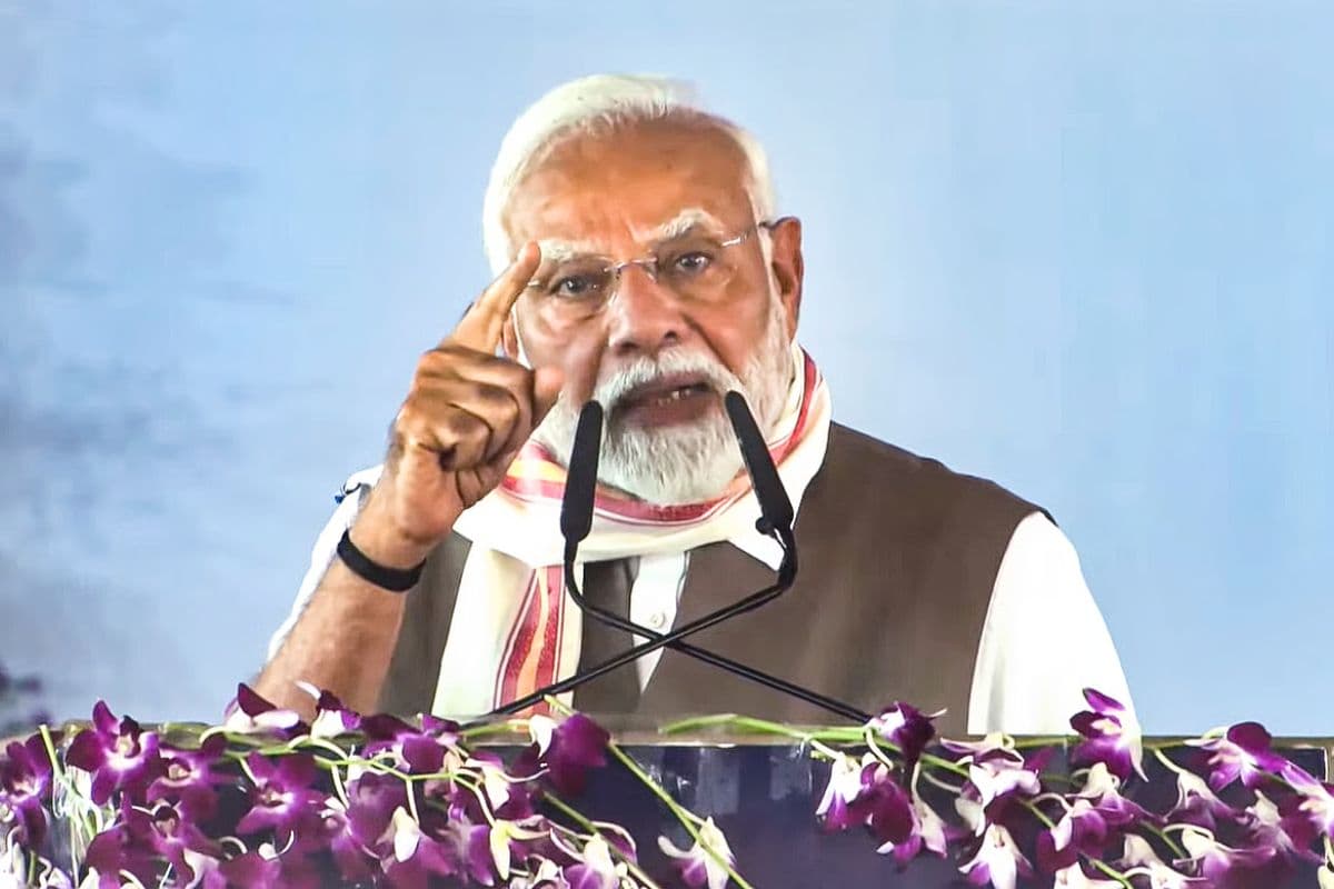 'आतंकवाद जब भी फन उठायेगा, भारत बिल से निकाल उसे कुचल देगा...', बिहार से पीएम मोदी ने पाकिस्तान को दी चेतावनी