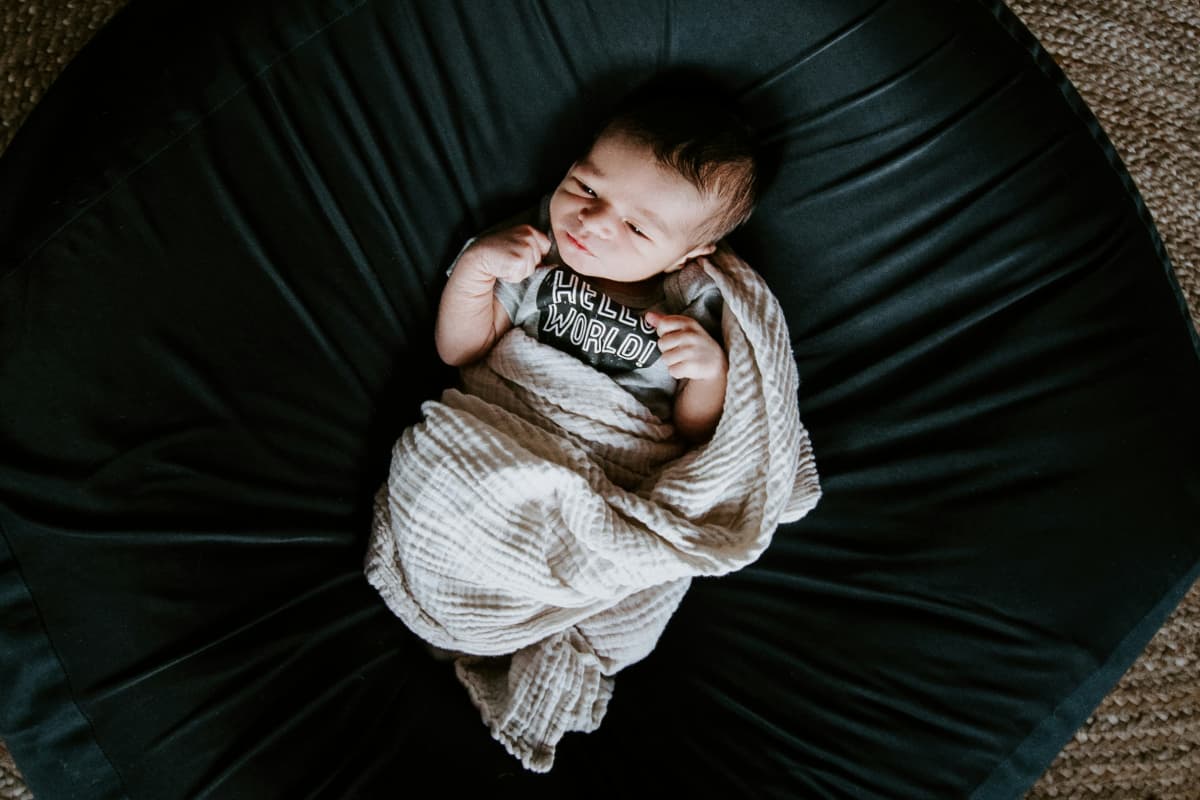 Baby Names: घर के चिराग के लिए इस लिस्ट में से चुनें एक यूनिक और ट्रेंडी नाम, यहां जानें अर्थ